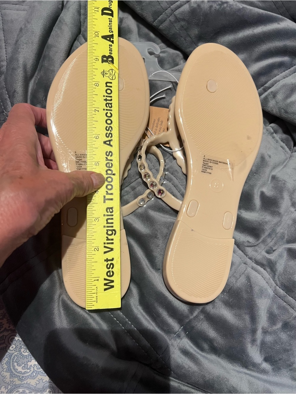 Shade & Shore Jelly Rhinestone Women’s Size 8 Tan Sandals, new with tags - Picture 8 of 8